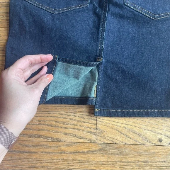 NEW Dickies Womens Perfect Shape Denim Mini Skirt Tummy Control Size 0 NWT - Picture 4 of 5